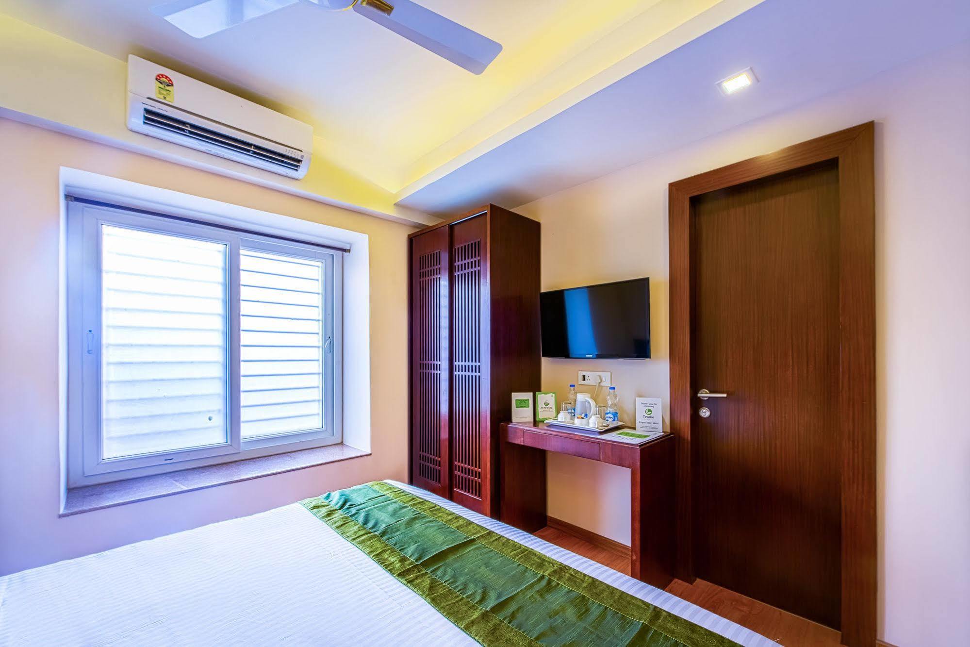 Treebo Vedanta Hotel Kolkata Bagian luar foto