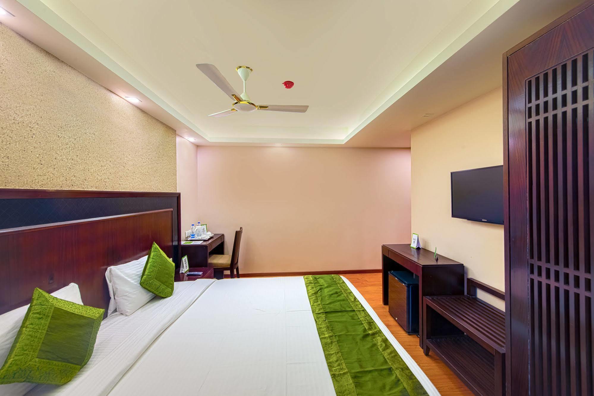 Treebo Vedanta Hotel Kolkata Bagian luar foto